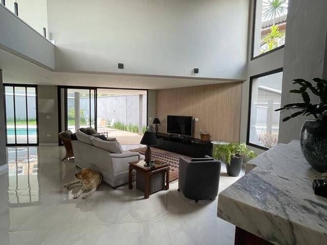 #37 - Casa para Venda em Santana de Parnaíba - SP - 3