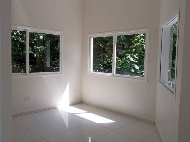 Casa para Venda em Santana de Parnaíba - 4