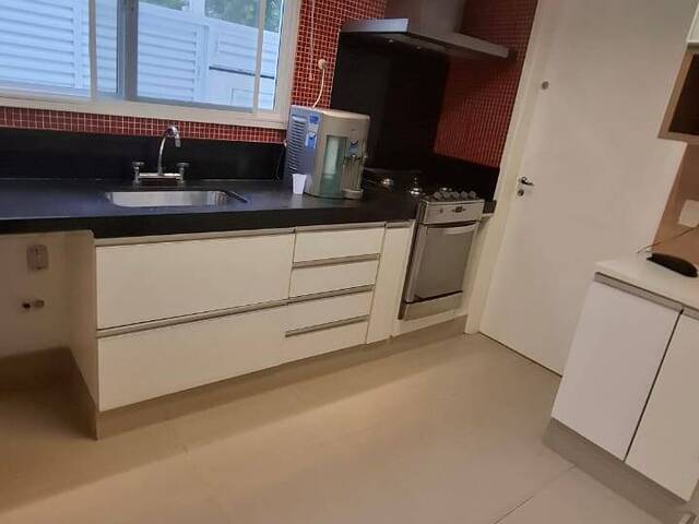 Casa para Venda em Santana de Parnaíba - 5